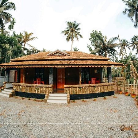 Mundro Garden Homestay Mundrothuruth Buitenkant foto