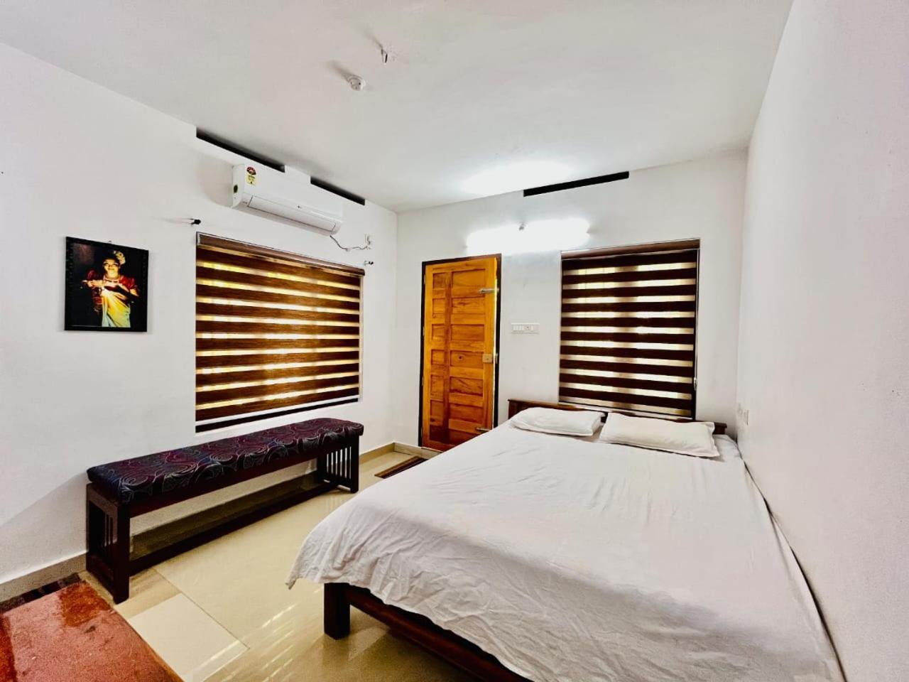 Mundro Garden Homestay Mundrothuruth Buitenkant foto